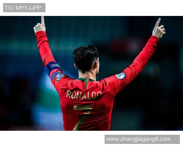 草根逆袭之路人足球球星闪耀绿茵书写平凡人的不平凡传奇 草根逆袭之路人足球球星闪耀绿茵书写平凡人的不平凡传奇