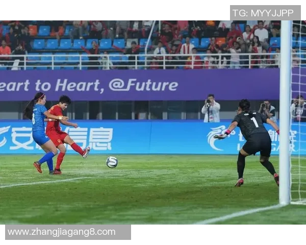 蒙古七号足球球星是谁他在国际赛场的表现如何影响了蒙古足球发展 蒙古七号足球球星是谁他在国际赛场的表现如何影响了蒙古足球发展