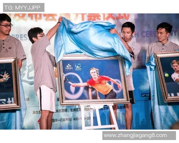 足球球星独特签名艺术揭秘与背后故事分析